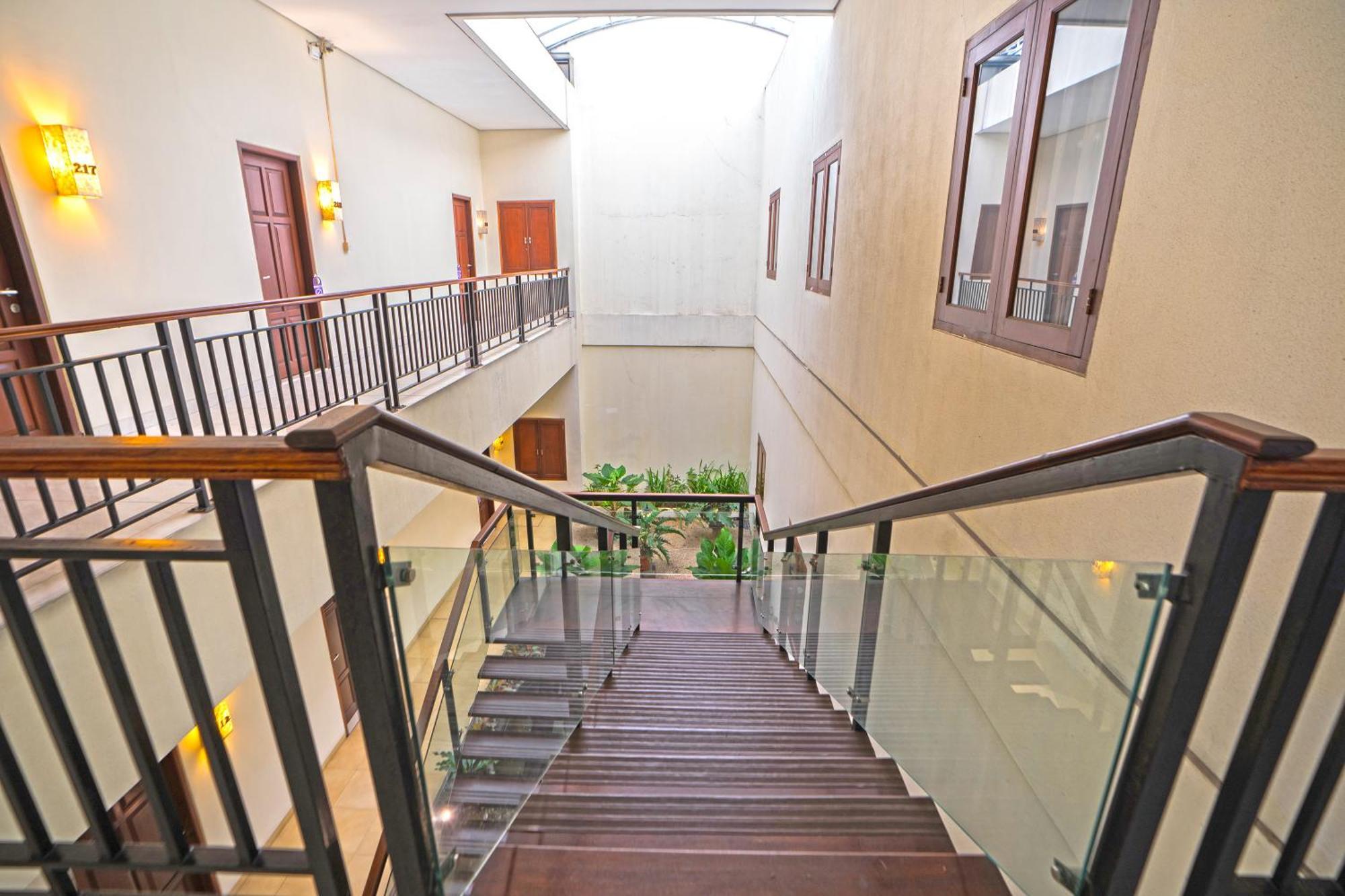 Jambuluwuk Residence Pakubuwono Jakarta Exterior foto