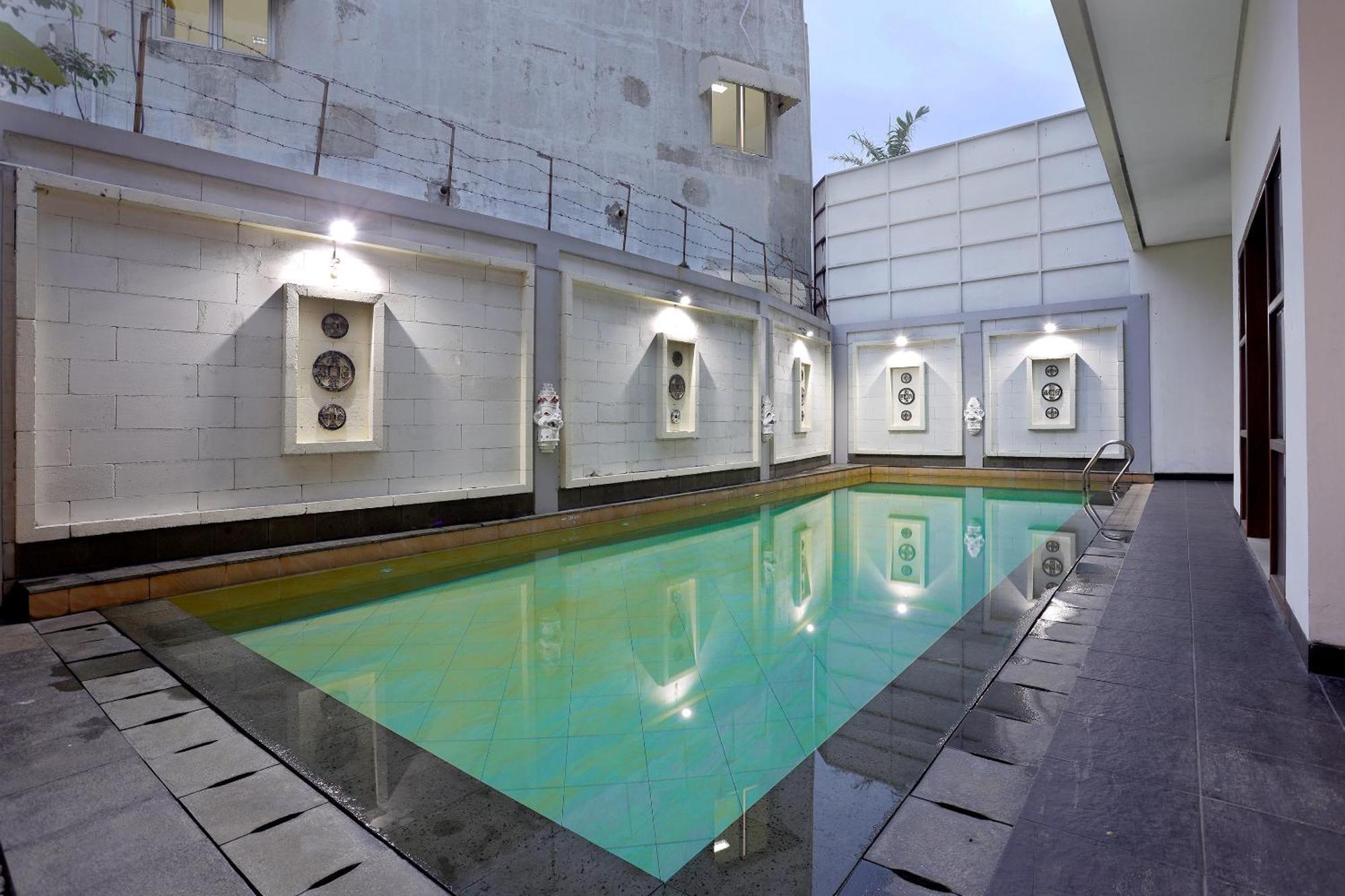 Jambuluwuk Residence Pakubuwono Jakarta Exterior foto